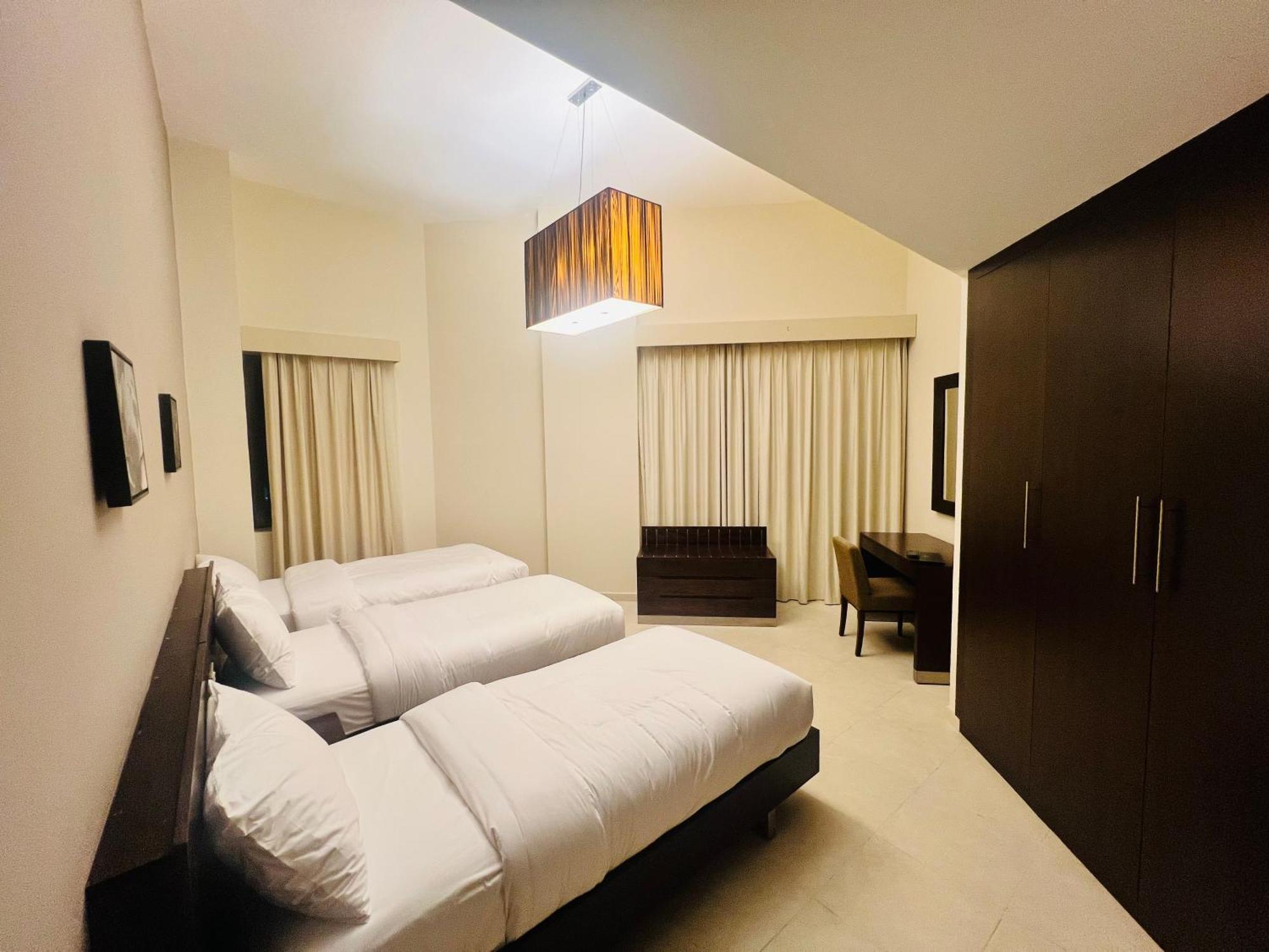Alraef Luxury Apartments دبي المظهر الخارجي الصورة