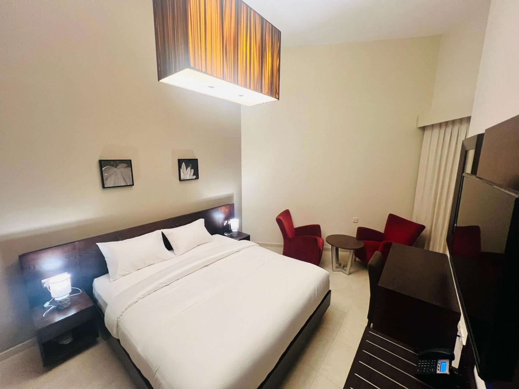 Alraef Luxury Apartments دبي المظهر الخارجي الصورة