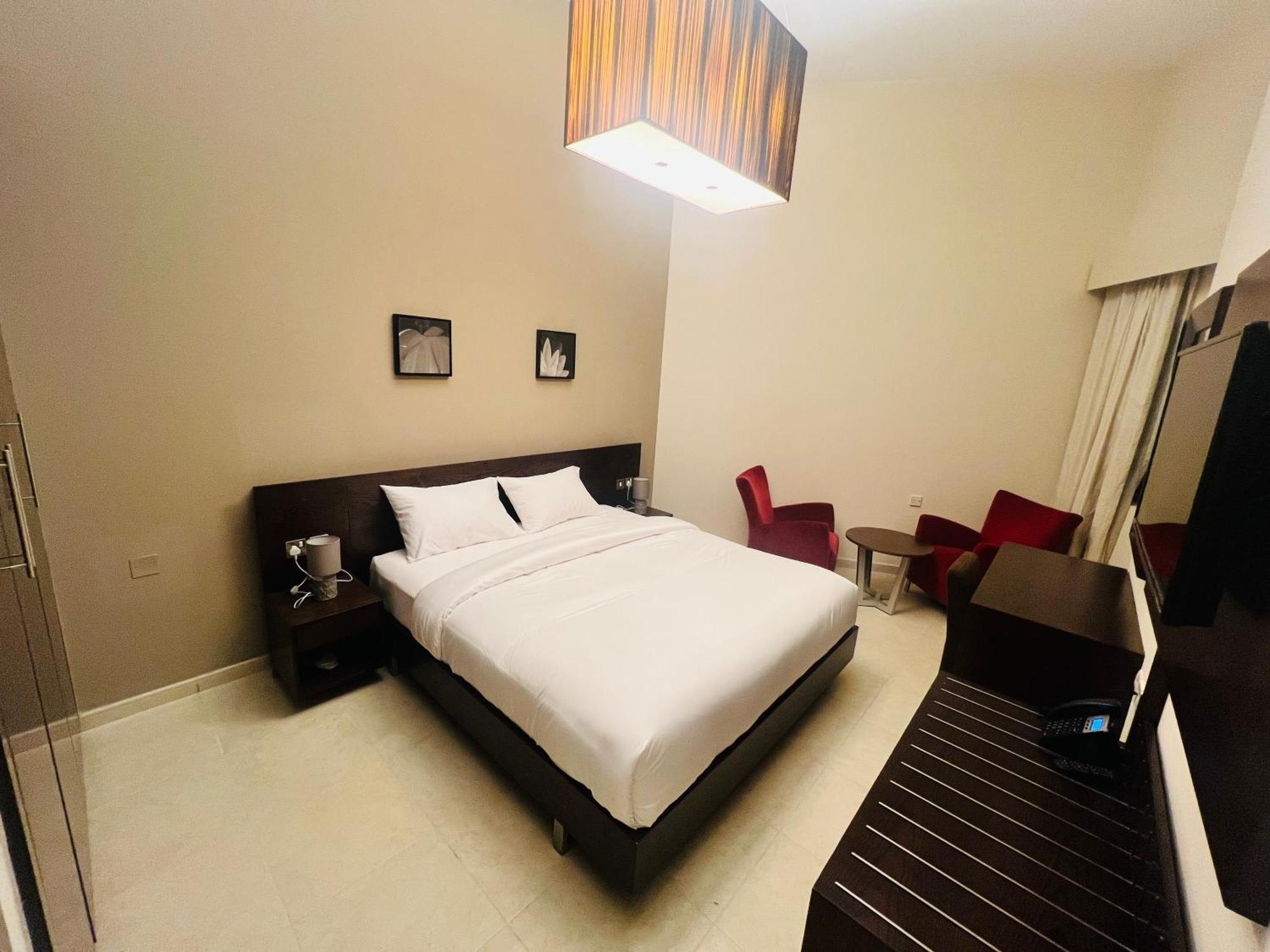 Alraef Luxury Apartments دبي المظهر الخارجي الصورة