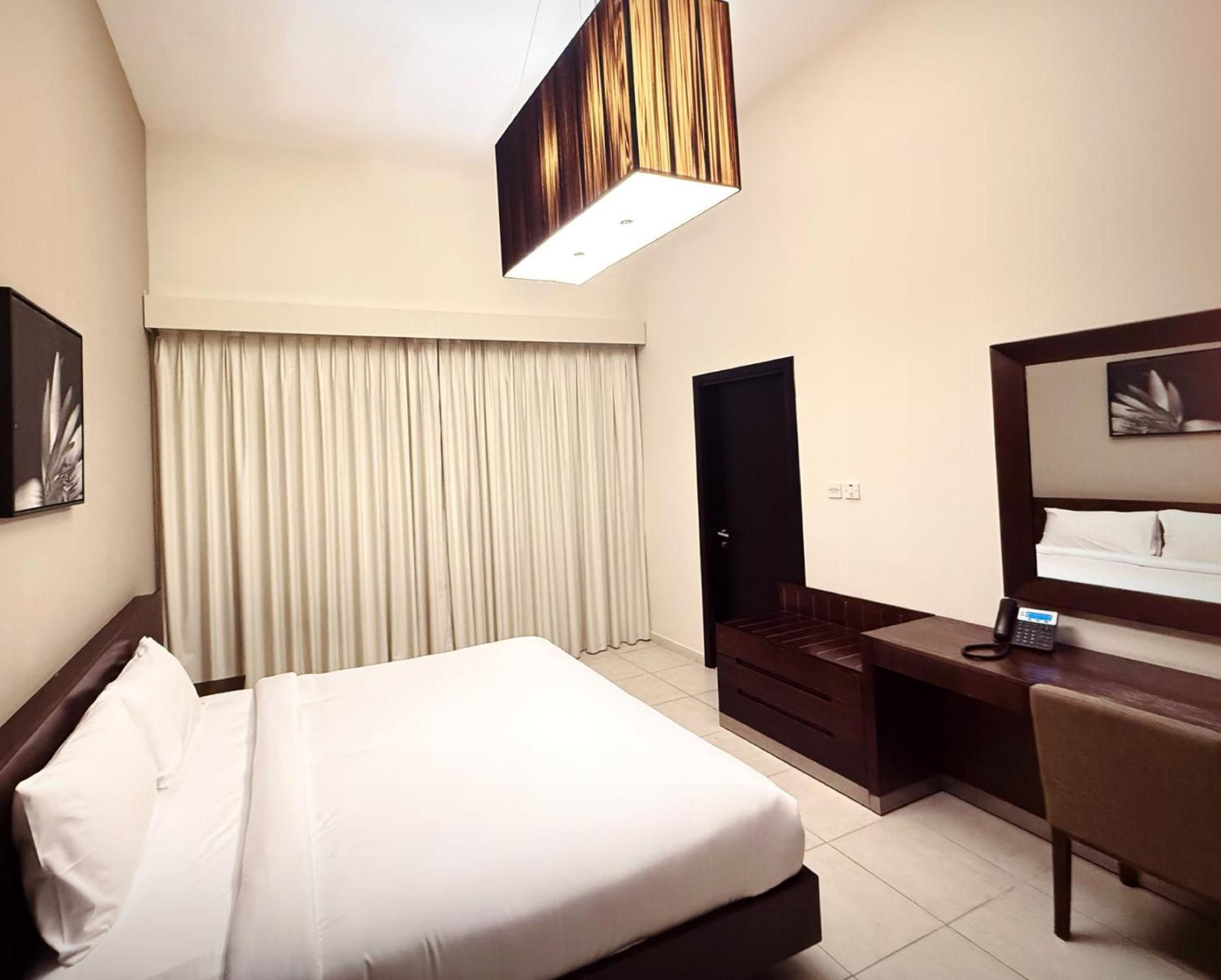 Alraef Luxury Apartments دبي المظهر الخارجي الصورة